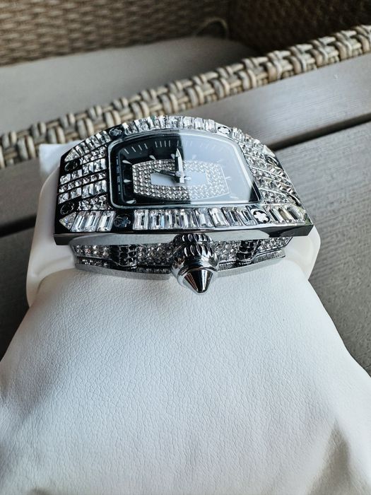 Ceas dama Richard Mille incrustat pietre semipretioase