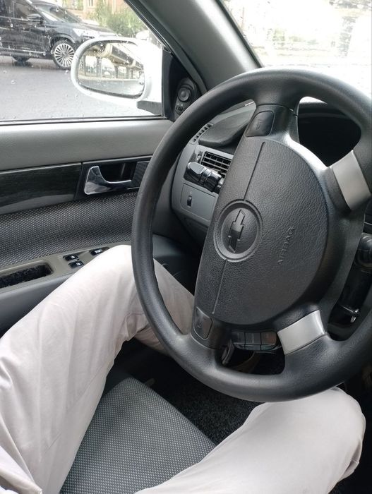 Lacetti 1.8 avtomat sotiladi - Ласетти 1.8 автомат сотилади