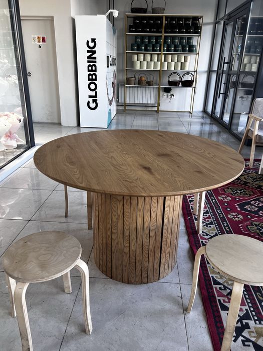 Круглый стол Japandi