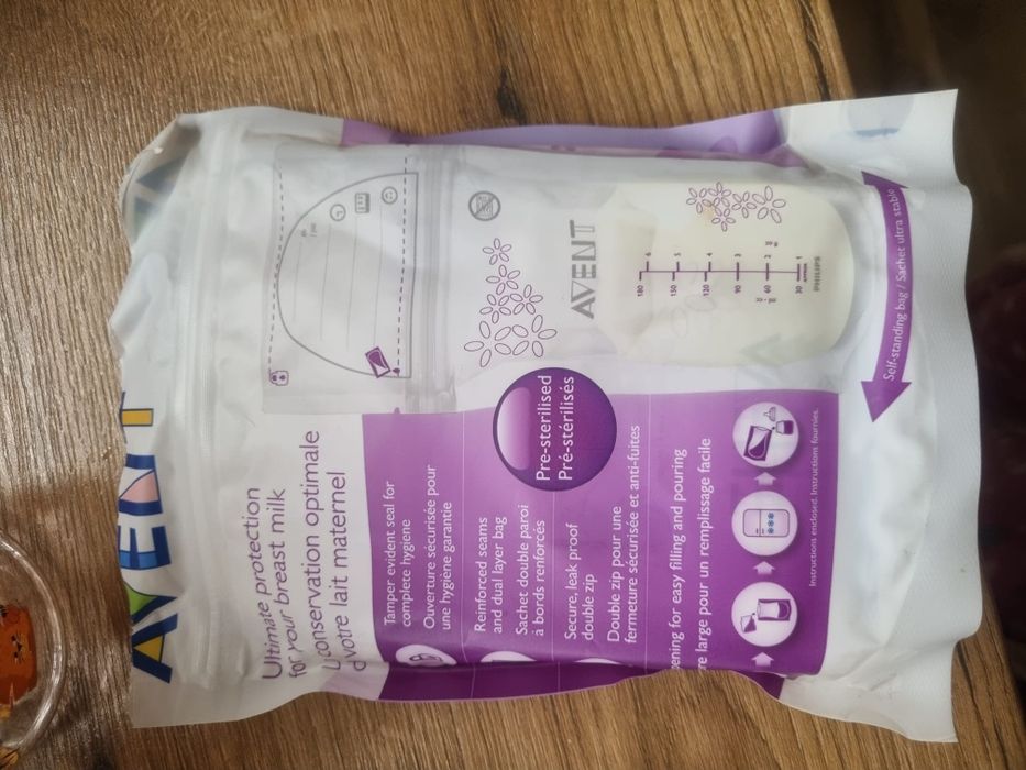 Lot bebeluși suzete noi / biberoane