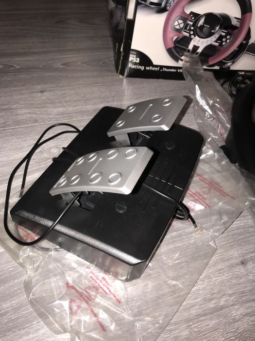 Volan gaming Hama pentru PS3 + pedale + suport de birou