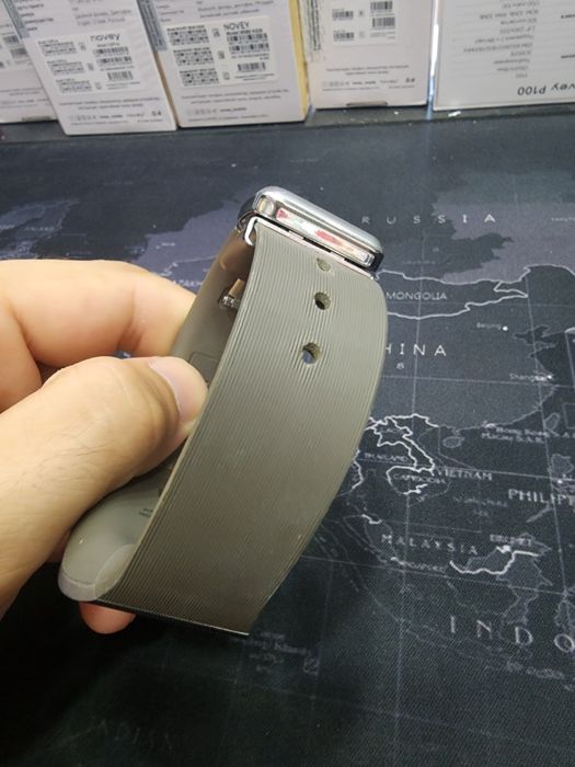 Samsung Gear S soati sotiladi. Camerasam bo.