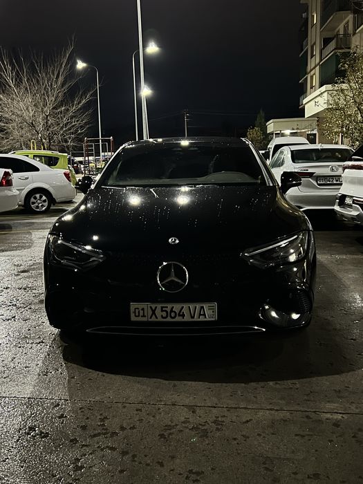 Mercedes benz EQE 500