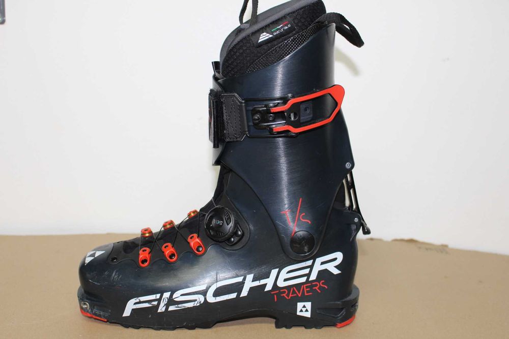 Clapari ski/schi de tura Fischer Travers ts boa  nr 43