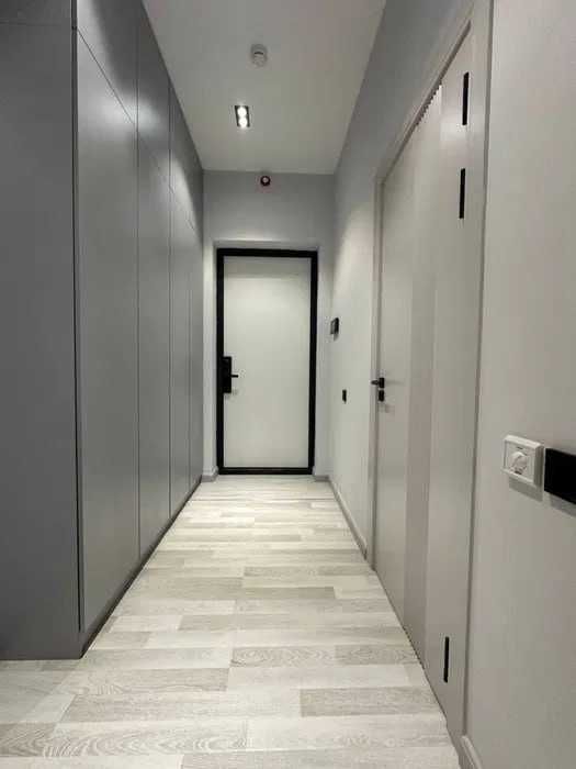 U-Tower, 1/14/27, 36м2 Ориентир: Дружба под ключ !!