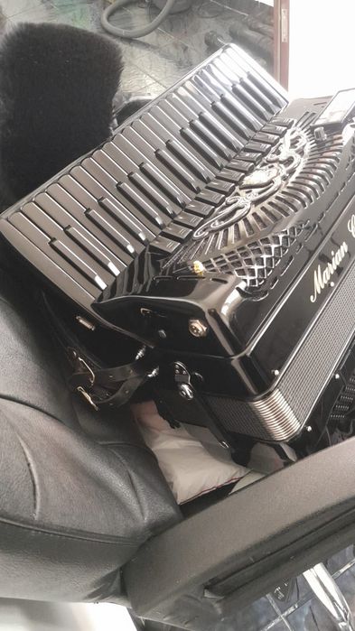 Vand schimb acordeon digital