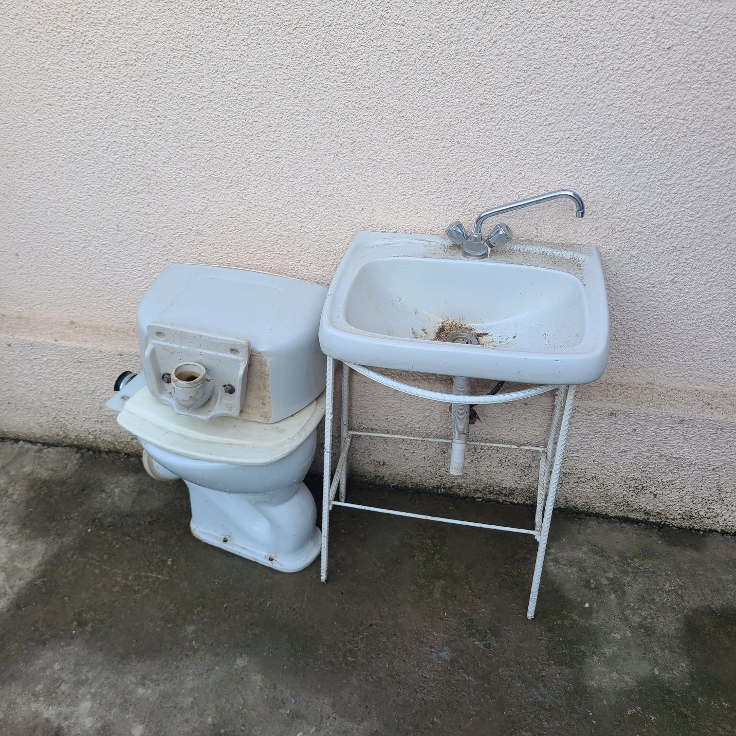 Santexnika unitaz va umuvalnik