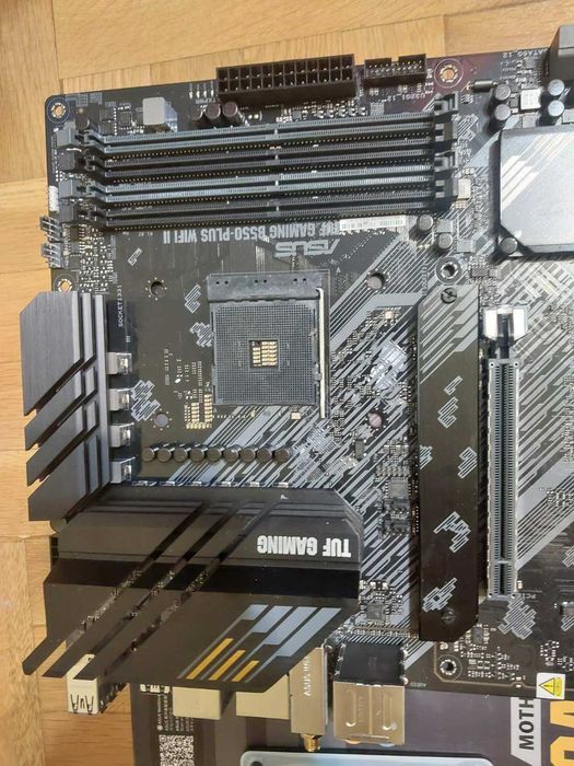 AMD Ryzen 5 5600X + Asus TUF B550 Plus Wi-Fi