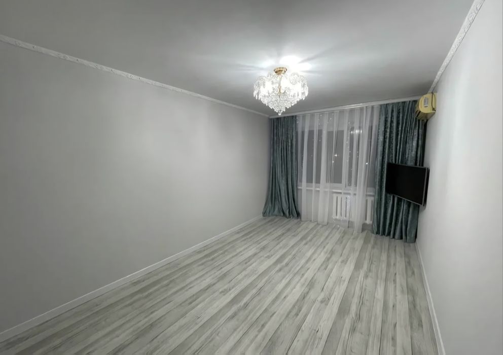 Продаём 4-х комнатную квартиру