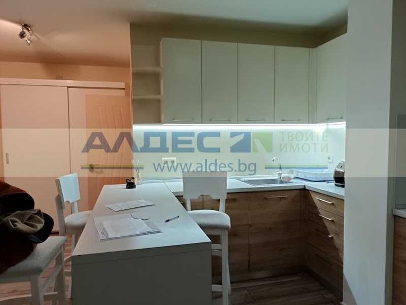 Дава се под наем Тристаен апартамент в София, Зона Б-5 - 89 кв.м за 800 € - Снимка #1