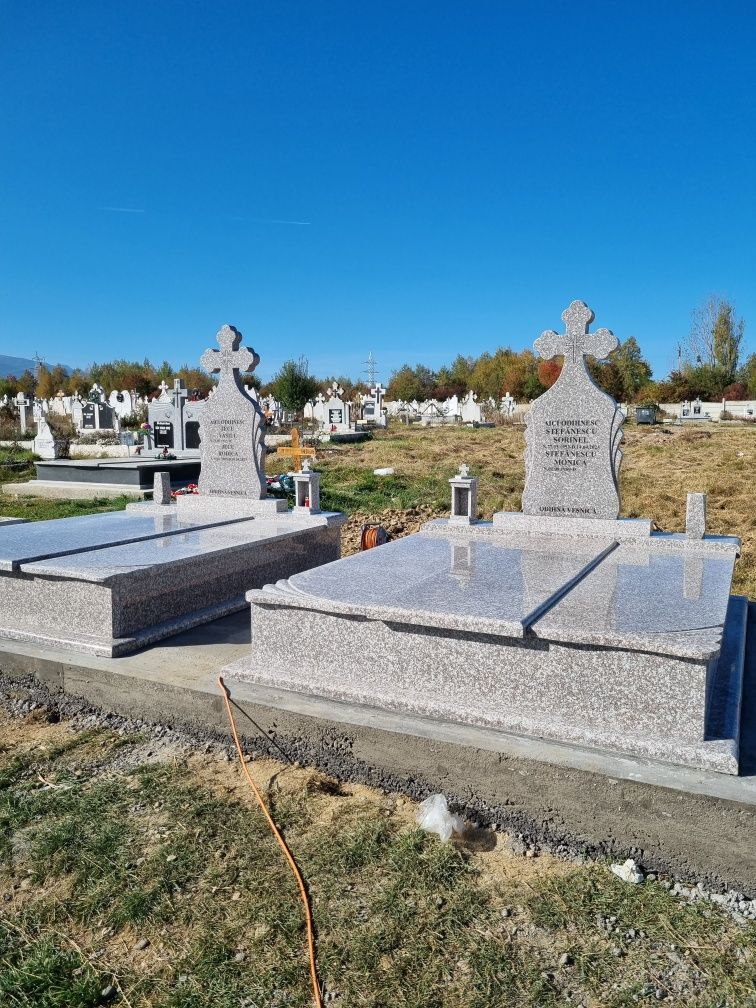 Monumente funerare, cruci marmură ,granit, mozaic