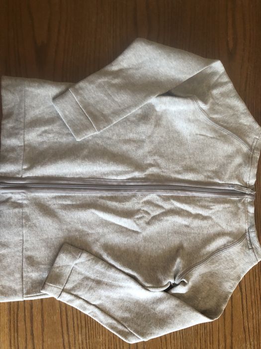 Adidas  2 bucati  pentru fete de 11/12 ani!