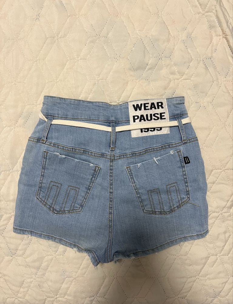 Къси гащи “Pause”