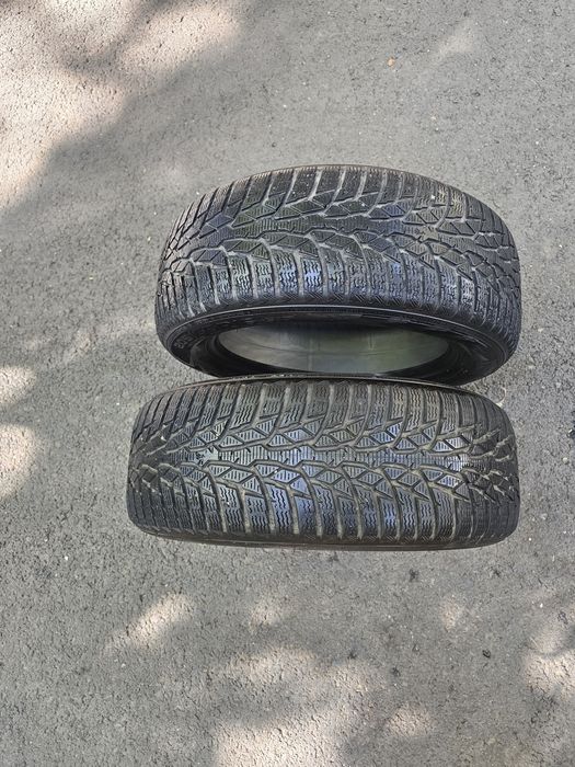 2 cauciucuri iarna 205 55 16 Nokian ambele 150 lei
