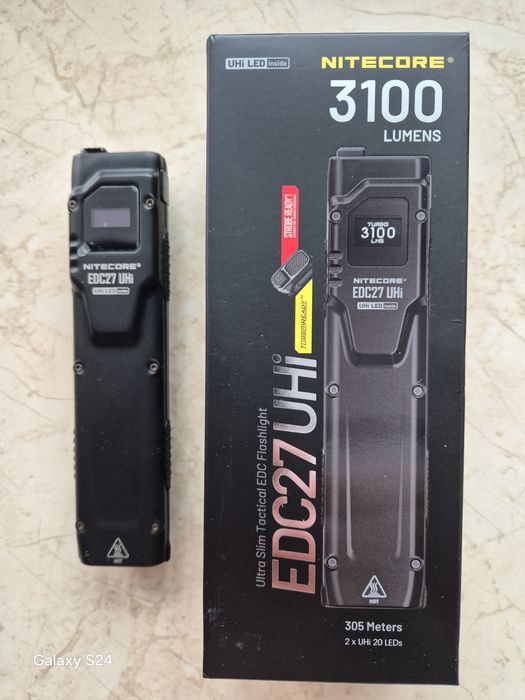 Фонарик nitecore edc27 UHi