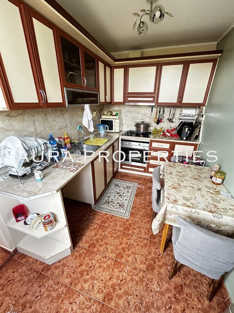 Продава се Етаж от къща в Разград, Орел - 120 кв.м за 978 €/кв.м - Снимка #6