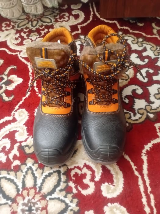 Zur qishga nam utqazmaydi issiq qiladi