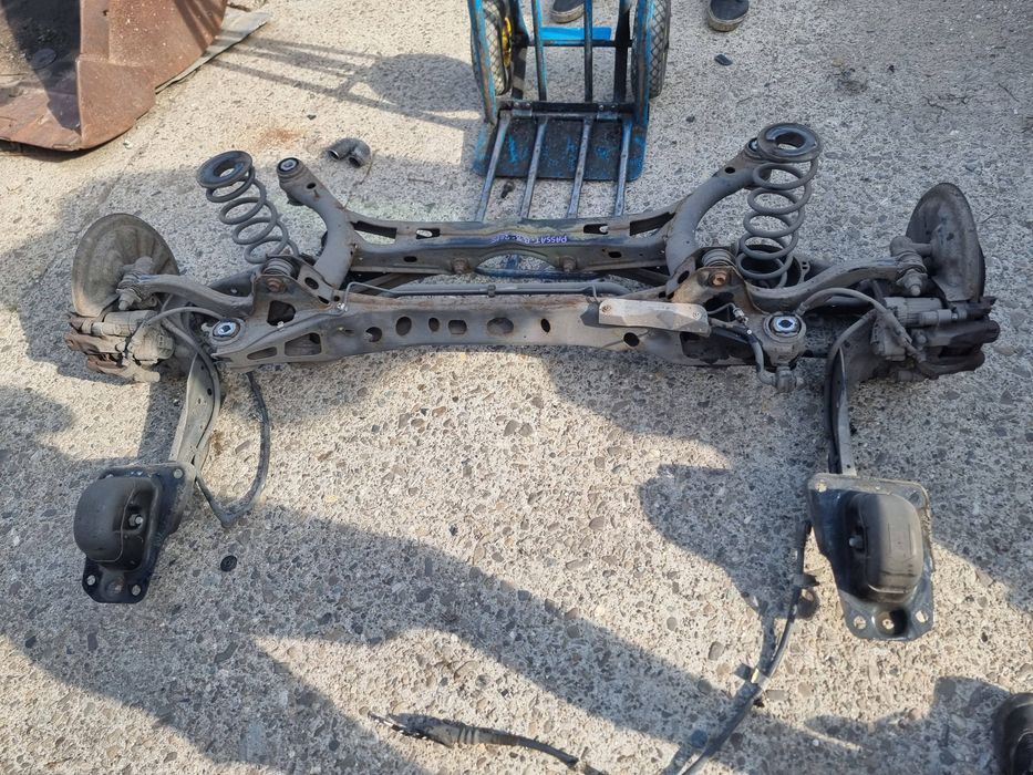 punte spate volkswagen passat b8 berlina 2016