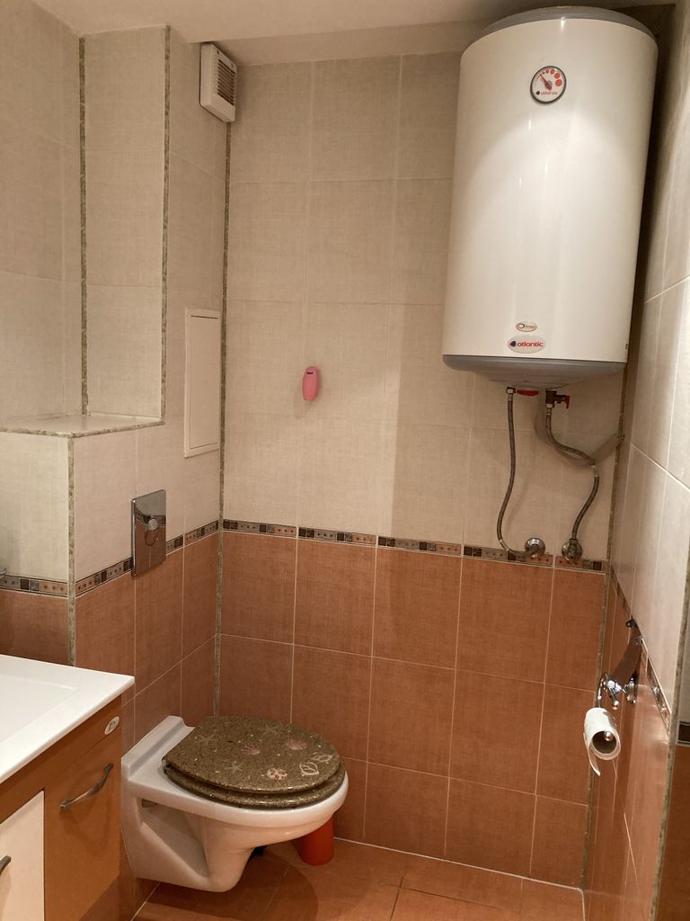 Дава се под наем Тристаен апартамент в Свети Влас - 98 кв.м за 331.5 € - Снимка #12