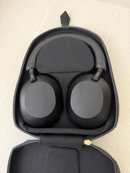 Наушники Sony WH-1000XM5 чёрный цвет