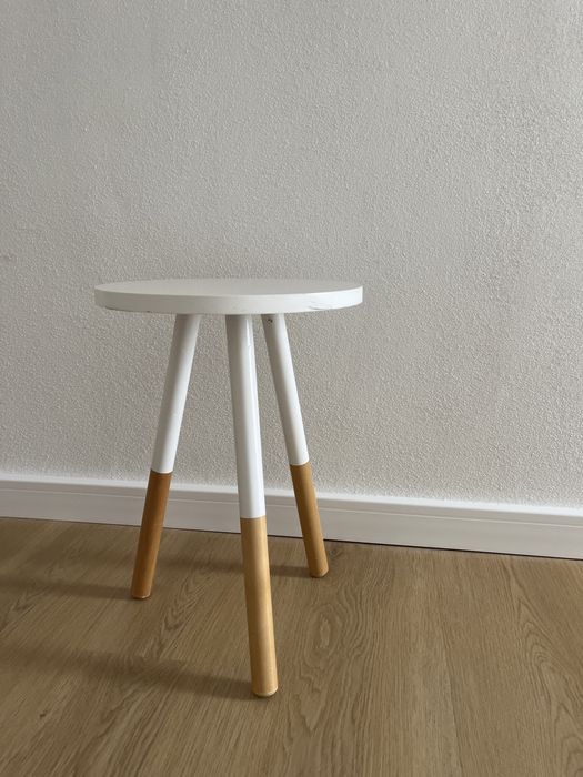 Vand Masuta de cafea alb si lemn natur / noptiera