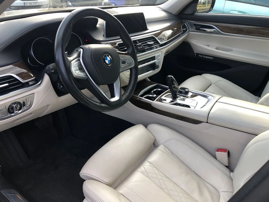 BMW Seria 7 BMW SERIA 7 XDRIVE - singurul proprietar in RO