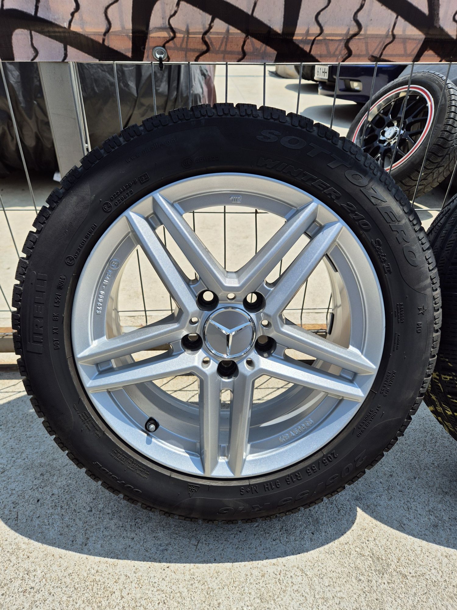 Джанти Uniwheels 16 цола, 5х112,  7j , et48 , 205/55/16 Mercedes  Audi