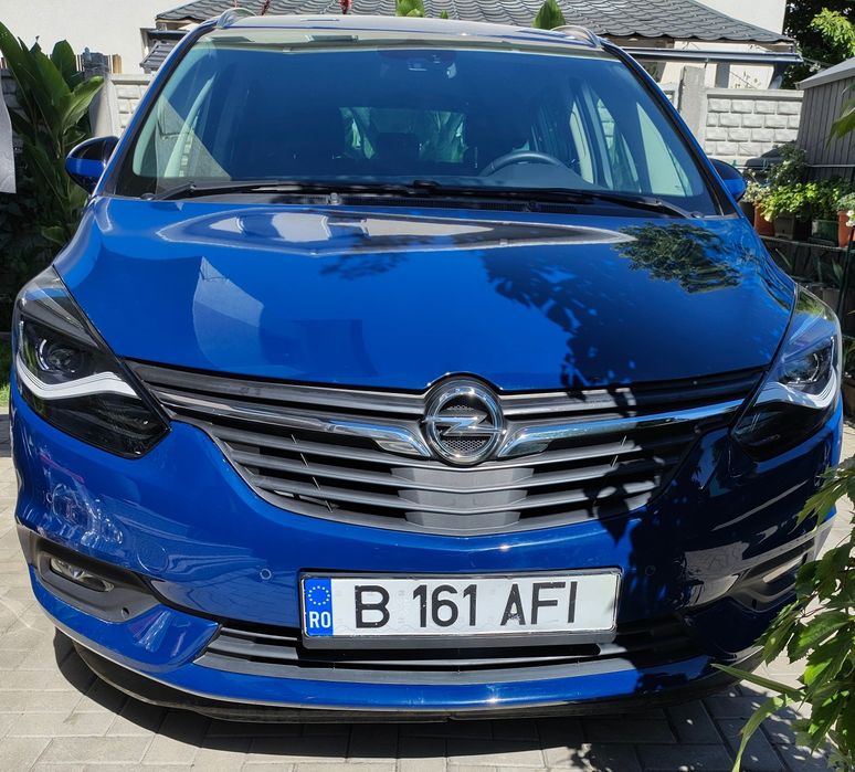 Opel Zafira Tourer ( 7 locuri )