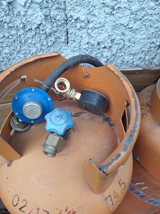 Butelii GPL mari – în stare bună – aproape noi