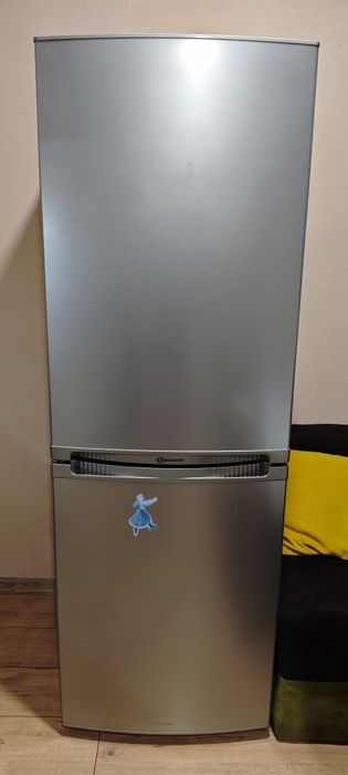 Хладилник с фризер Bauknecht