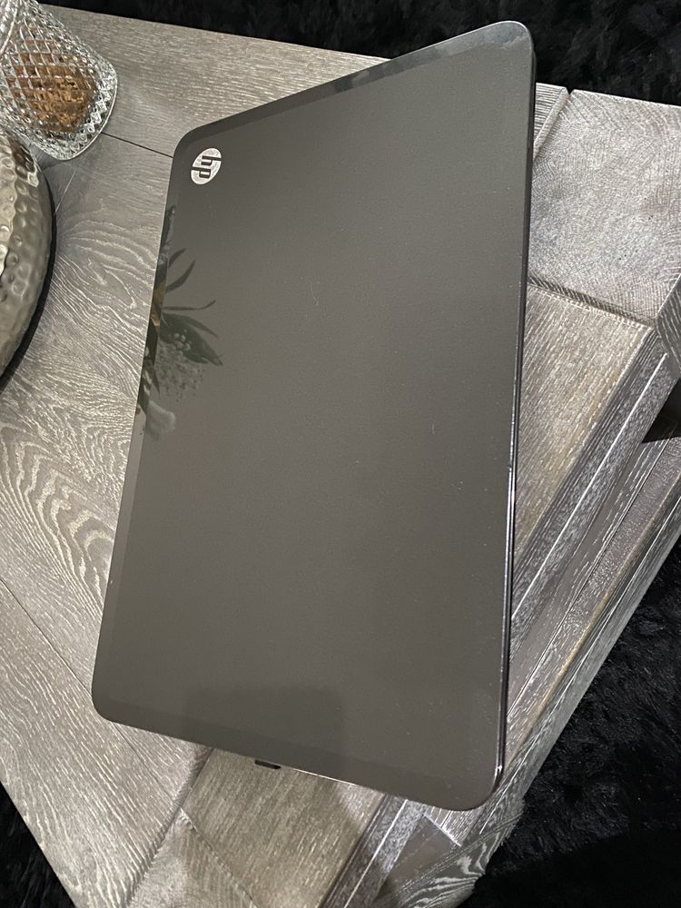 Laptop Hp pavilion g7 17”