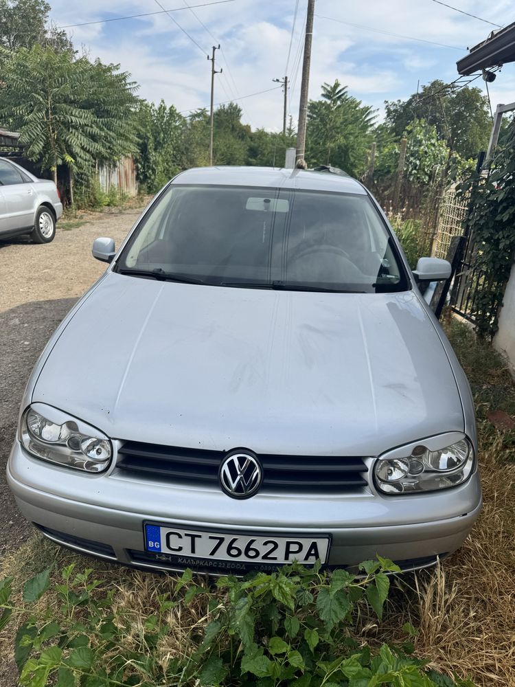 Продавам Golf  4 1,9 2003 година