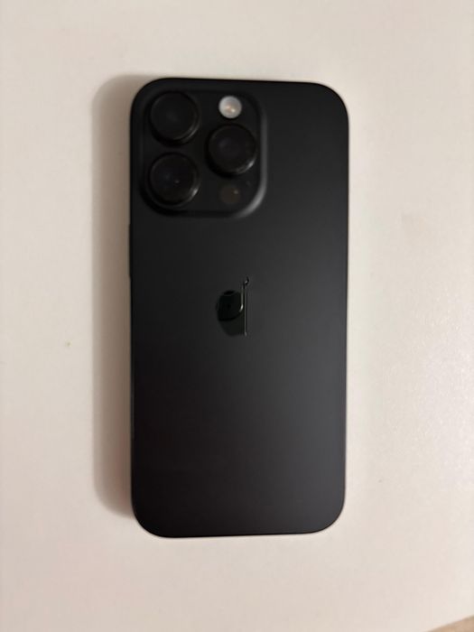 Продам Iphone 16pro