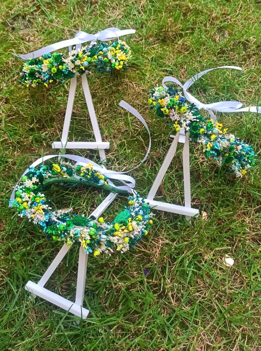 Coronițe din flori naturale uscate