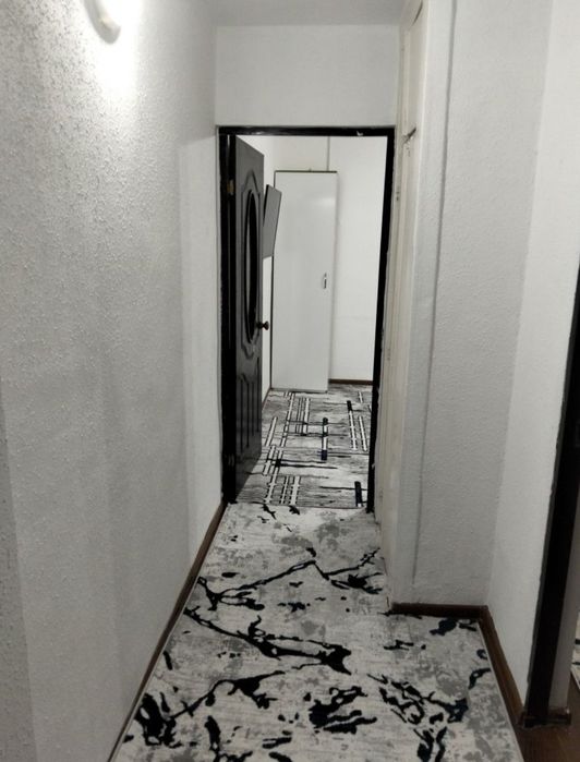 РАЗДЕЛКА, 2/4/4, Улица Лутфий, Продаётся Квартира!