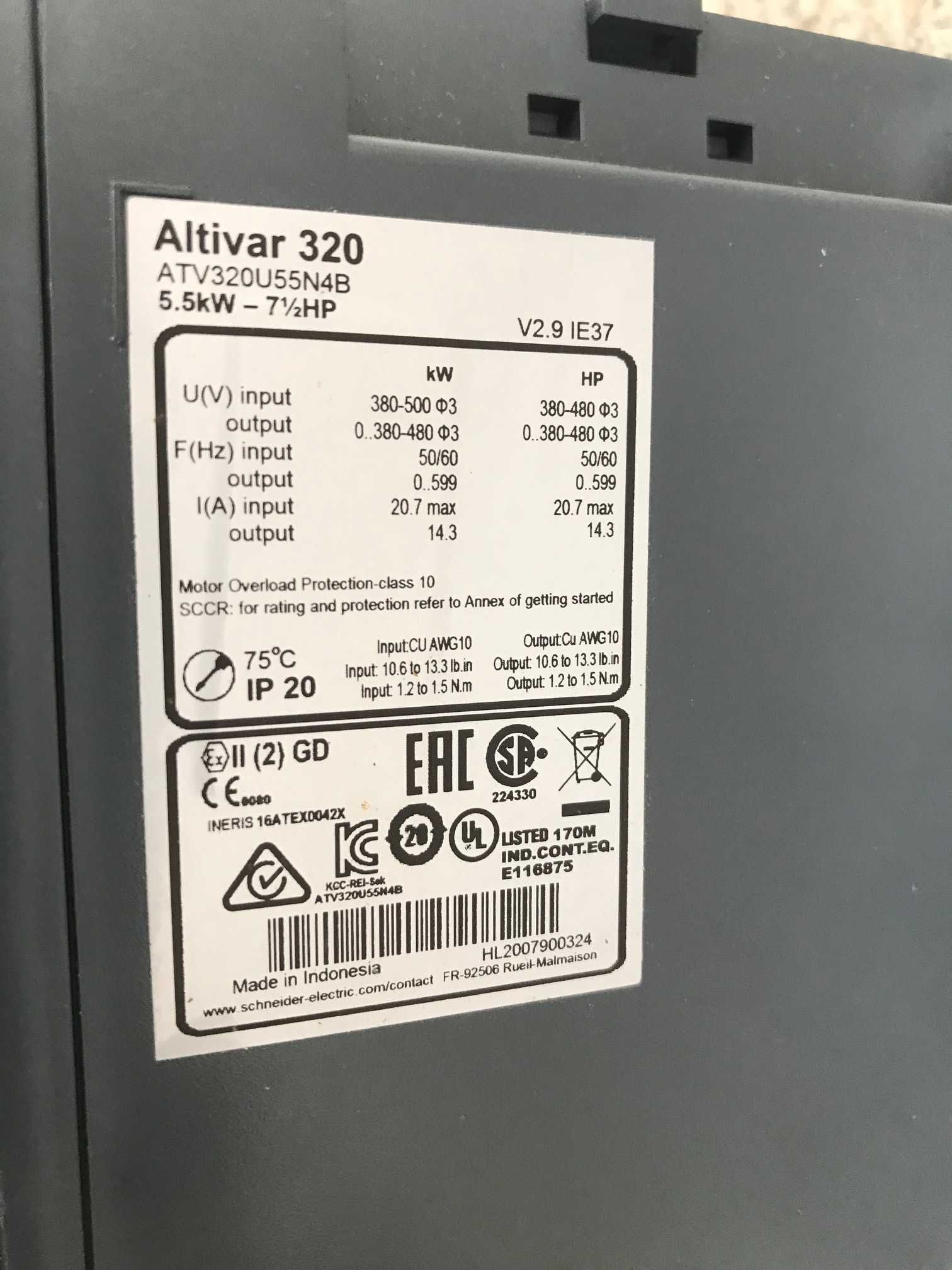 Честотен регулатор(инвертор)ALTIVAR320 5,5кw 400V AC