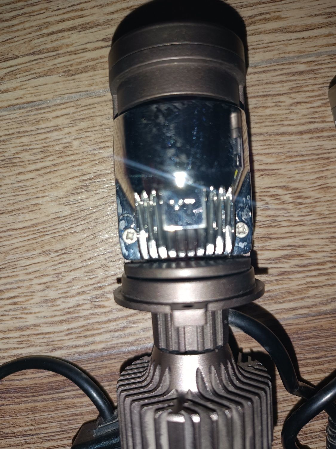 Zimmer Y7D H4 led palasalik lampochka