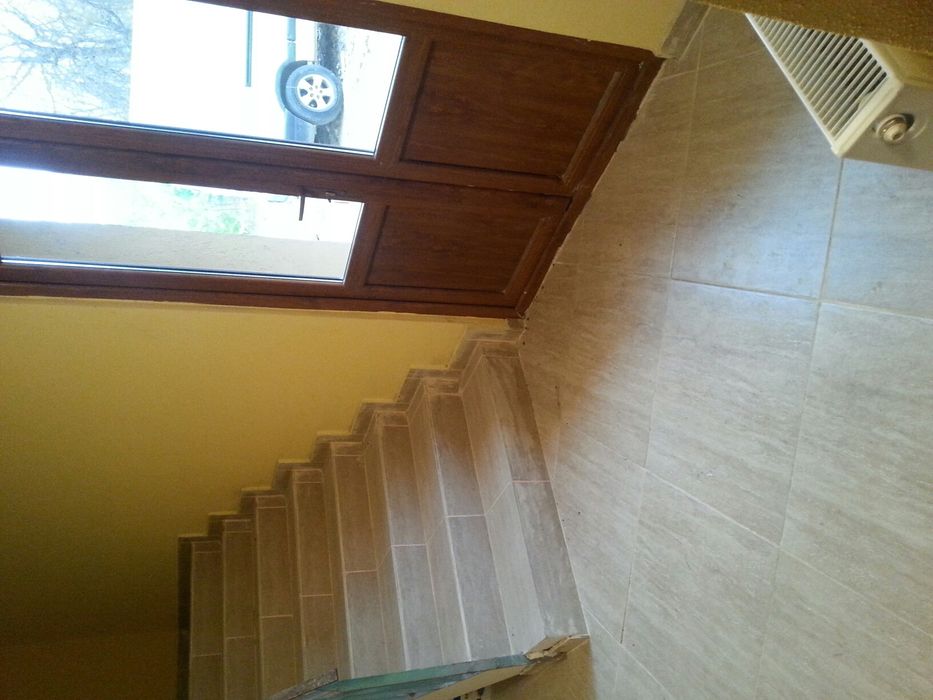 Inchiriem garsoniere. Pretul include si utilitatile