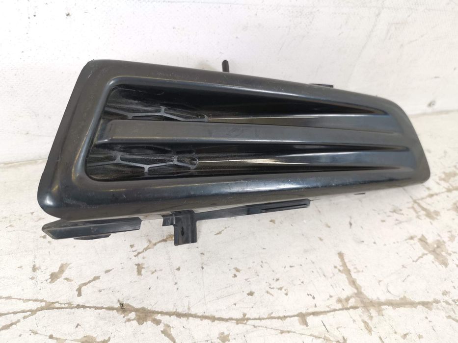 Ляв проекторен грил Ленд Роувър Дискавъри 4 / Lqv proektoren gril Land