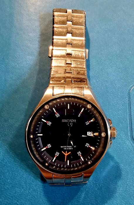 Ceas Sector model 550