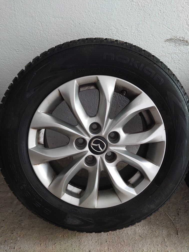 Jante + anvelope Mazda 5x114.3 R 16... 215-60-16 Nokian Wr d4 iarnă 21