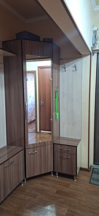 Продаеться прихожка