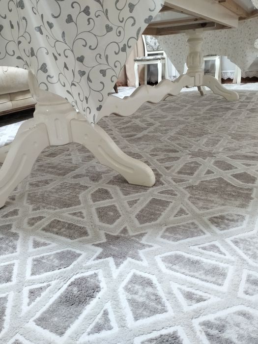 Продаётся стол гостевой.