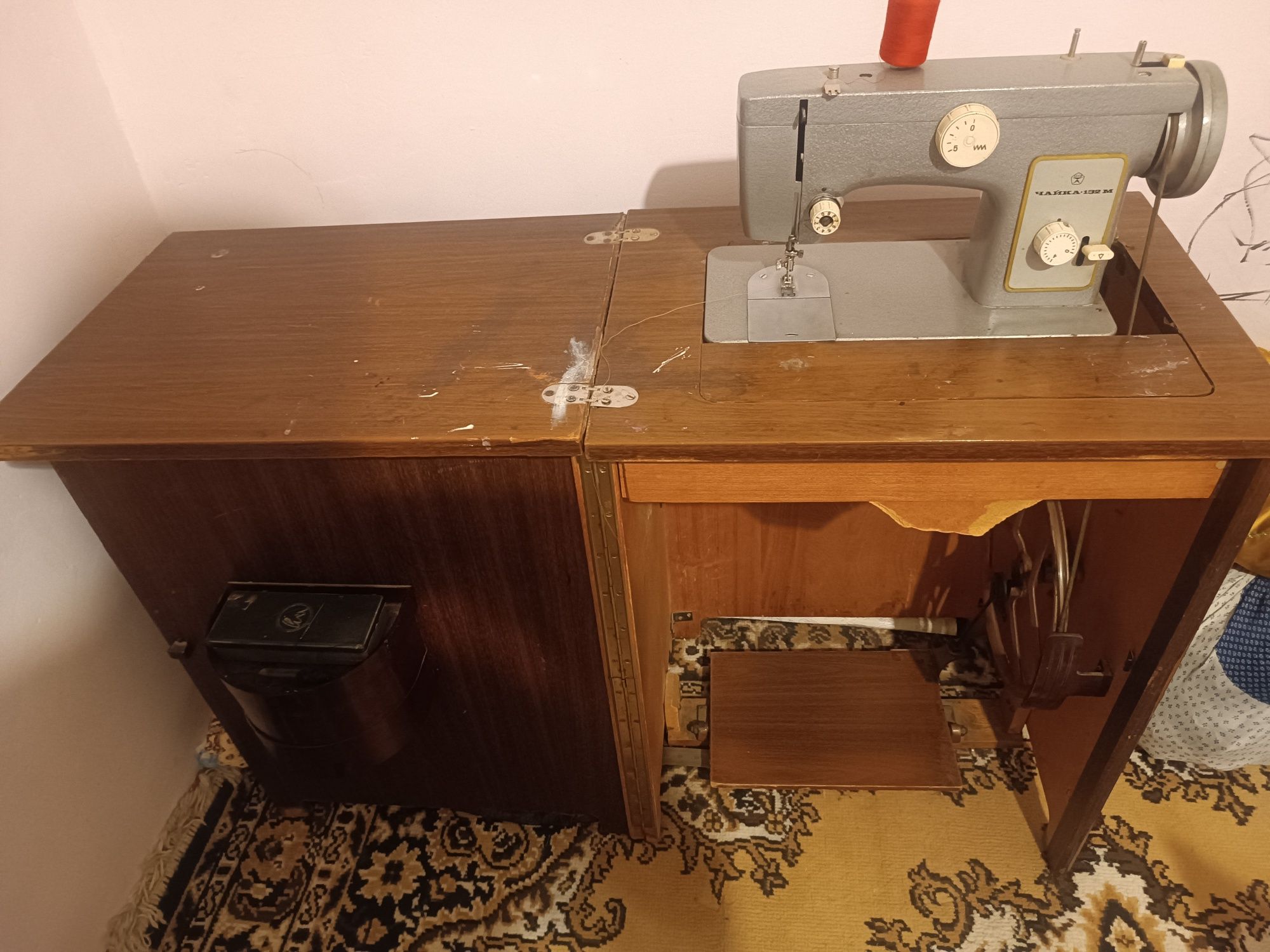 Швейная машина чайка 132М