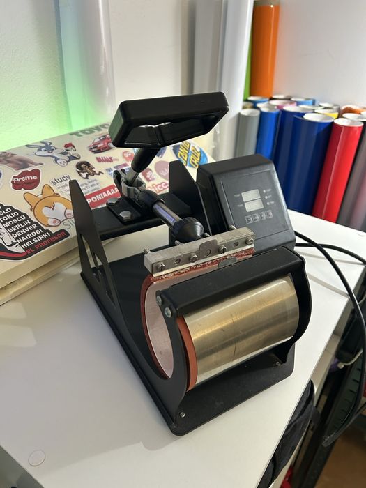 Presă Termică pentru Căni