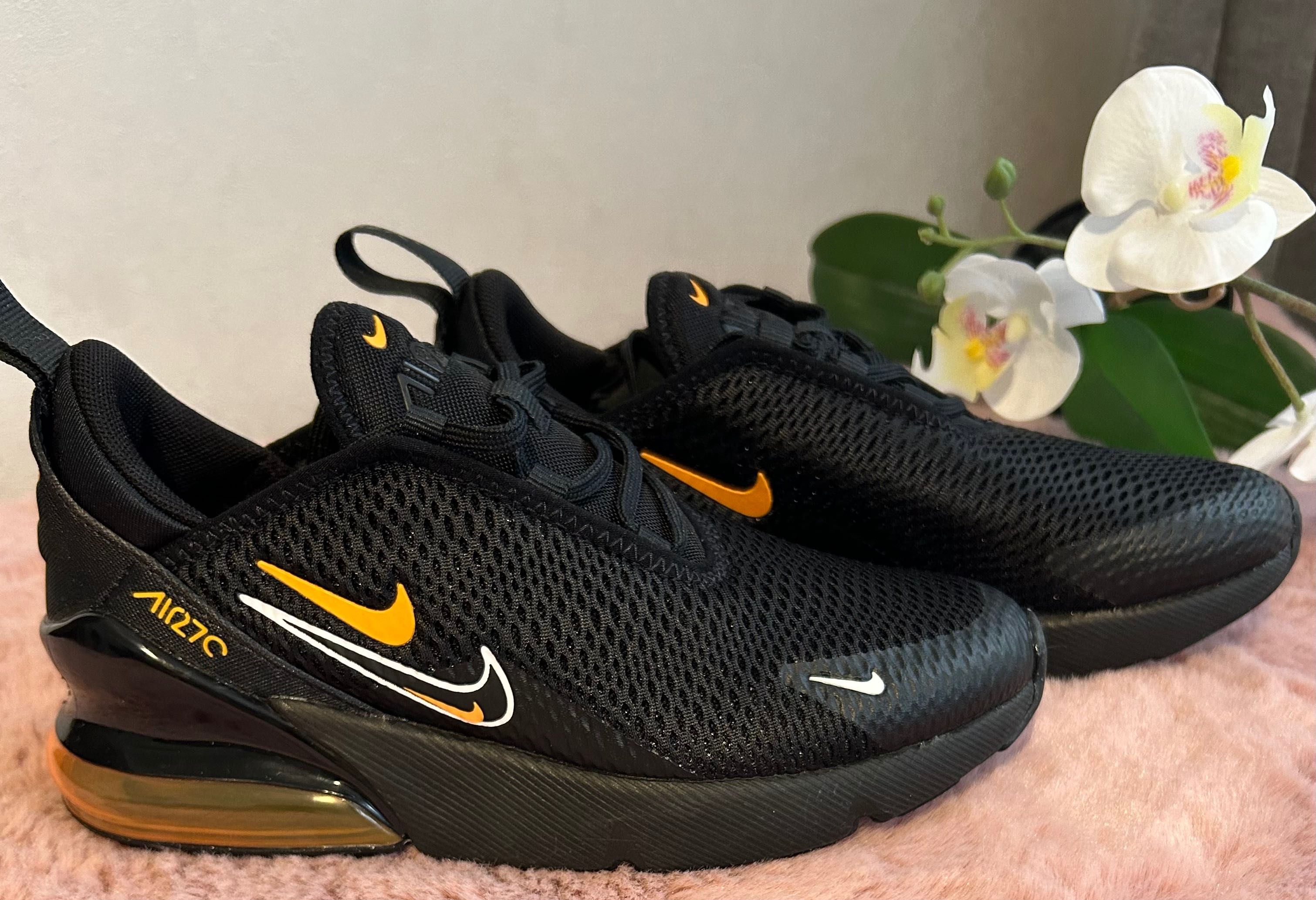 Намаление !Оригинални маратонки Air Max 270 Номера 33.5  и 34