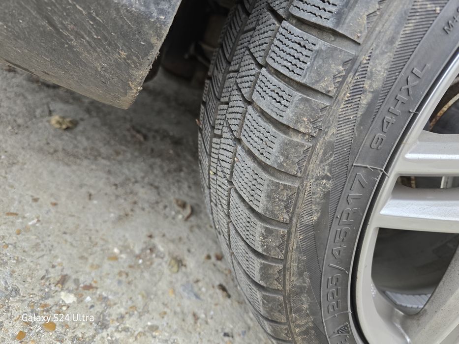 Джанти Mercedes 17" 5×112 с зимни гуми
Продавам джанти с гуми 17 цола