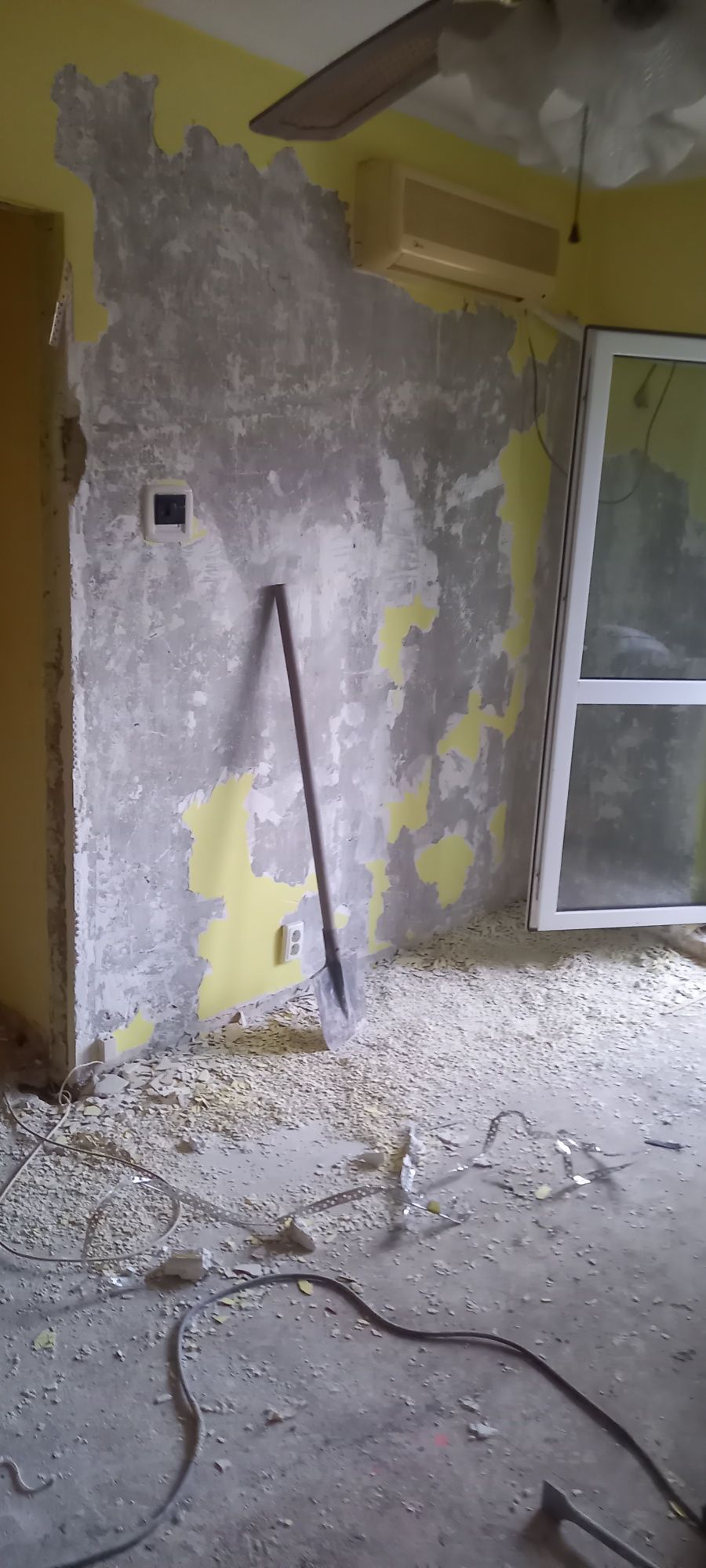 Pregătit apartamente pt renovare Decopertari Demolari Taiat pereți