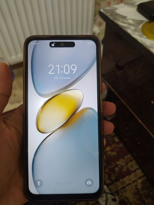 Tecno Spark Go1 8/128gb ideal aybi yoʻq tinniq 100% ekran 120gers