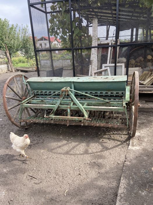 Vand semanatoare de grau